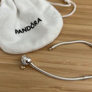 Pandora Disney Princess Heart Snake Chain Bracelet - never worn with bag - 7.1”